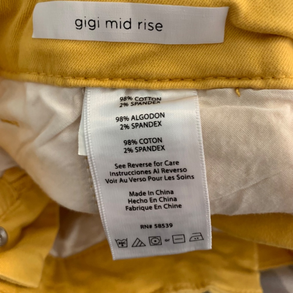 Yellow shorts - Picture 5 of 10